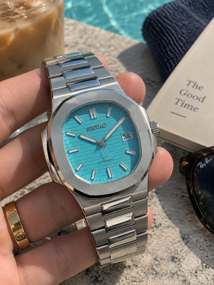 Nauteiko cadran turquoise, bracelet acier intégré